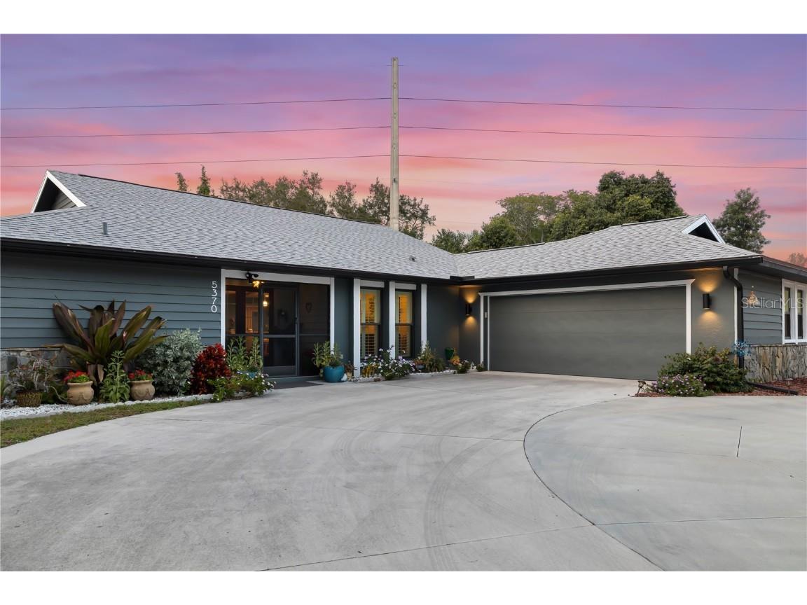 5370 Beneva Woods Circle Sarasota FL 34233 A4588796 image1