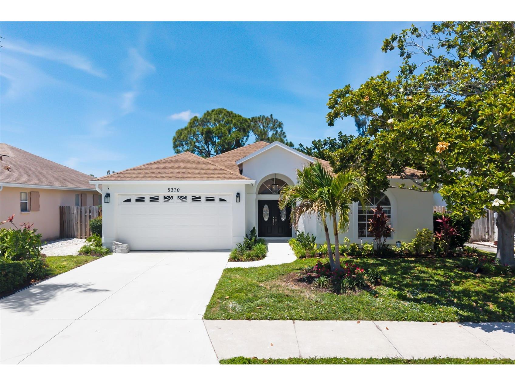 5370 Matthew Court Sarasota FL 34231 A4693254 image2