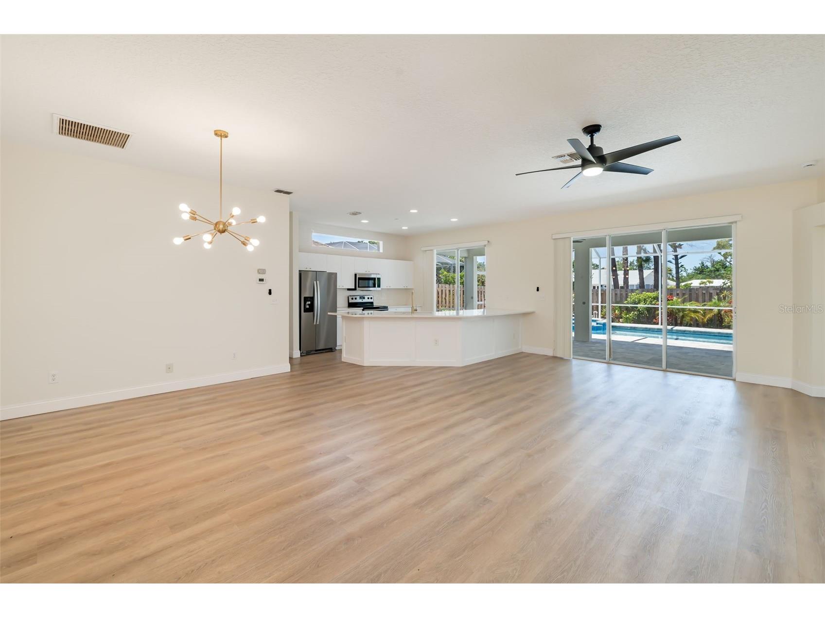 5370 Matthew Court Sarasota FL 34231 A4693254 image5