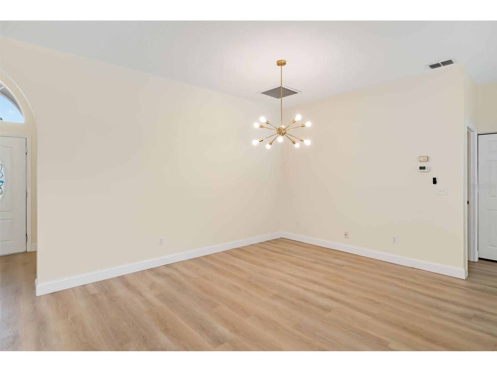 5370 Matthew Court Sarasota FL 34231 A4693254 image7