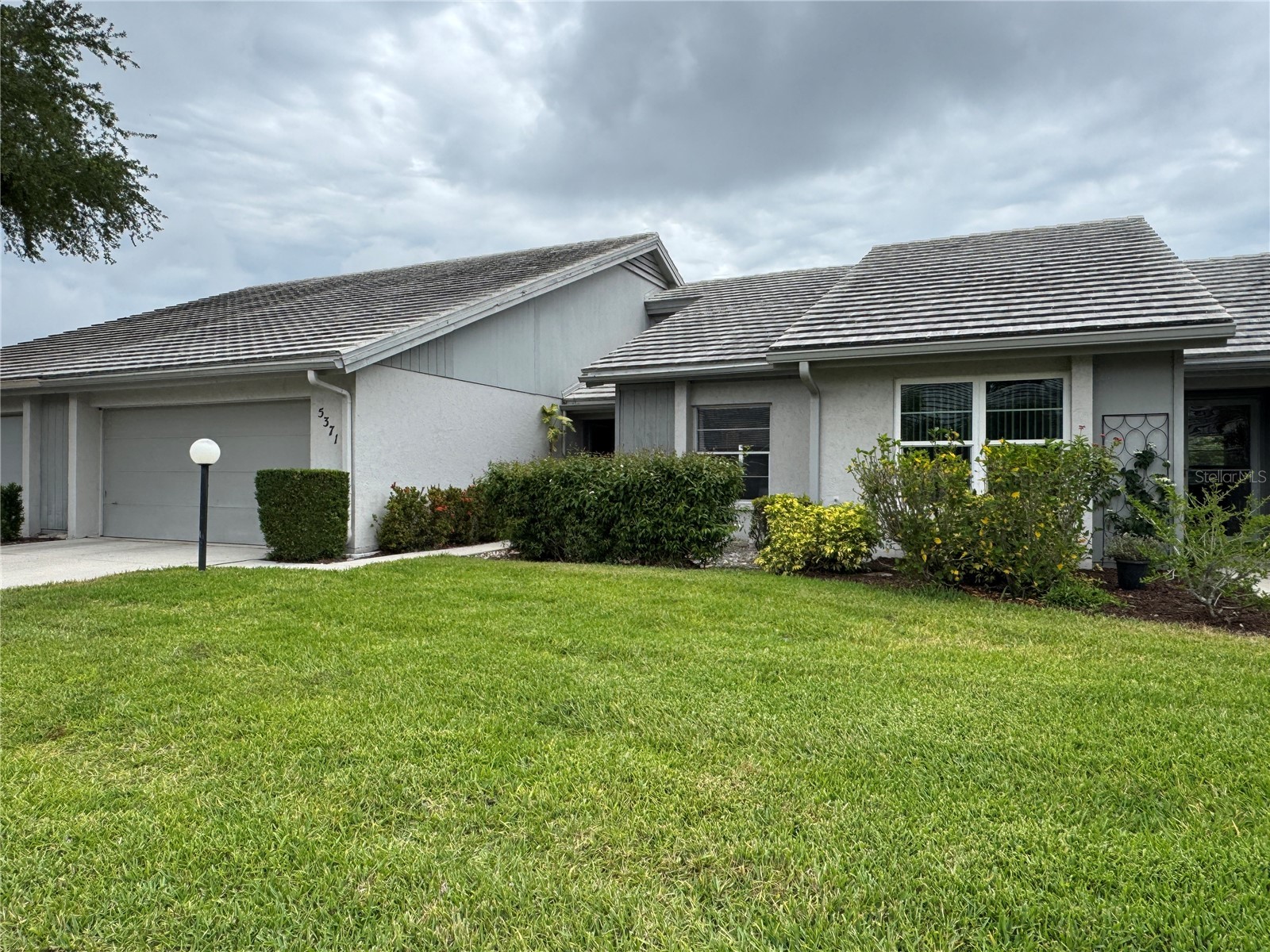 5371 Crestlake Boulevard #68 Sarasota FL 34233 A4691243 image1