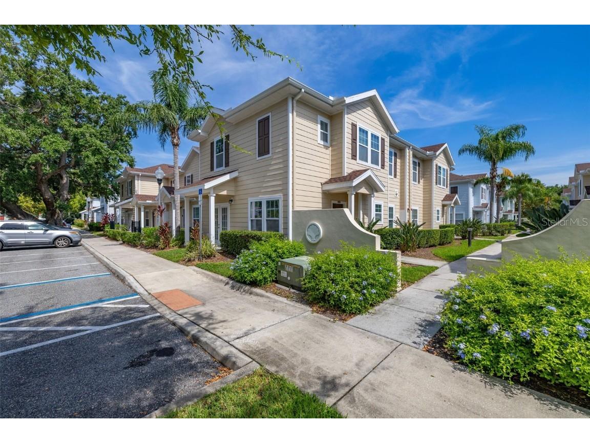 5372 Diplomat Court #108 Kissimmee FL 34746 S5130596 image2