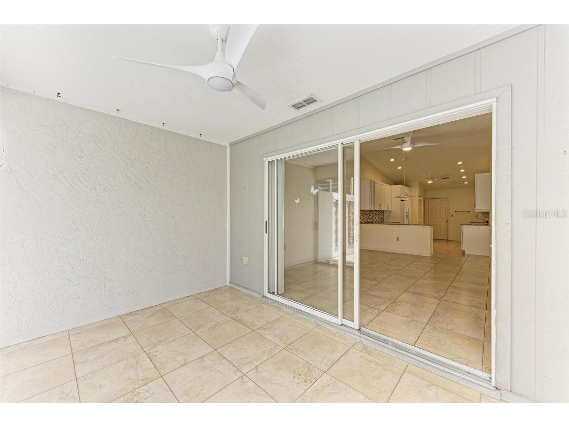 5372 Pamela Wood Way #7 Sarasota FL 34233 A4603819 image21