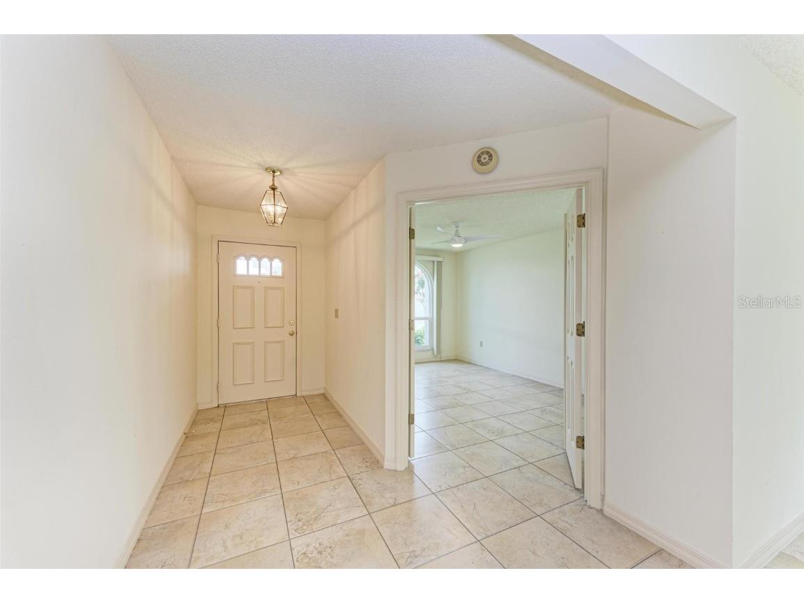 5372 Pamela Wood Way #7 Sarasota FL 34233 A4603819 image26