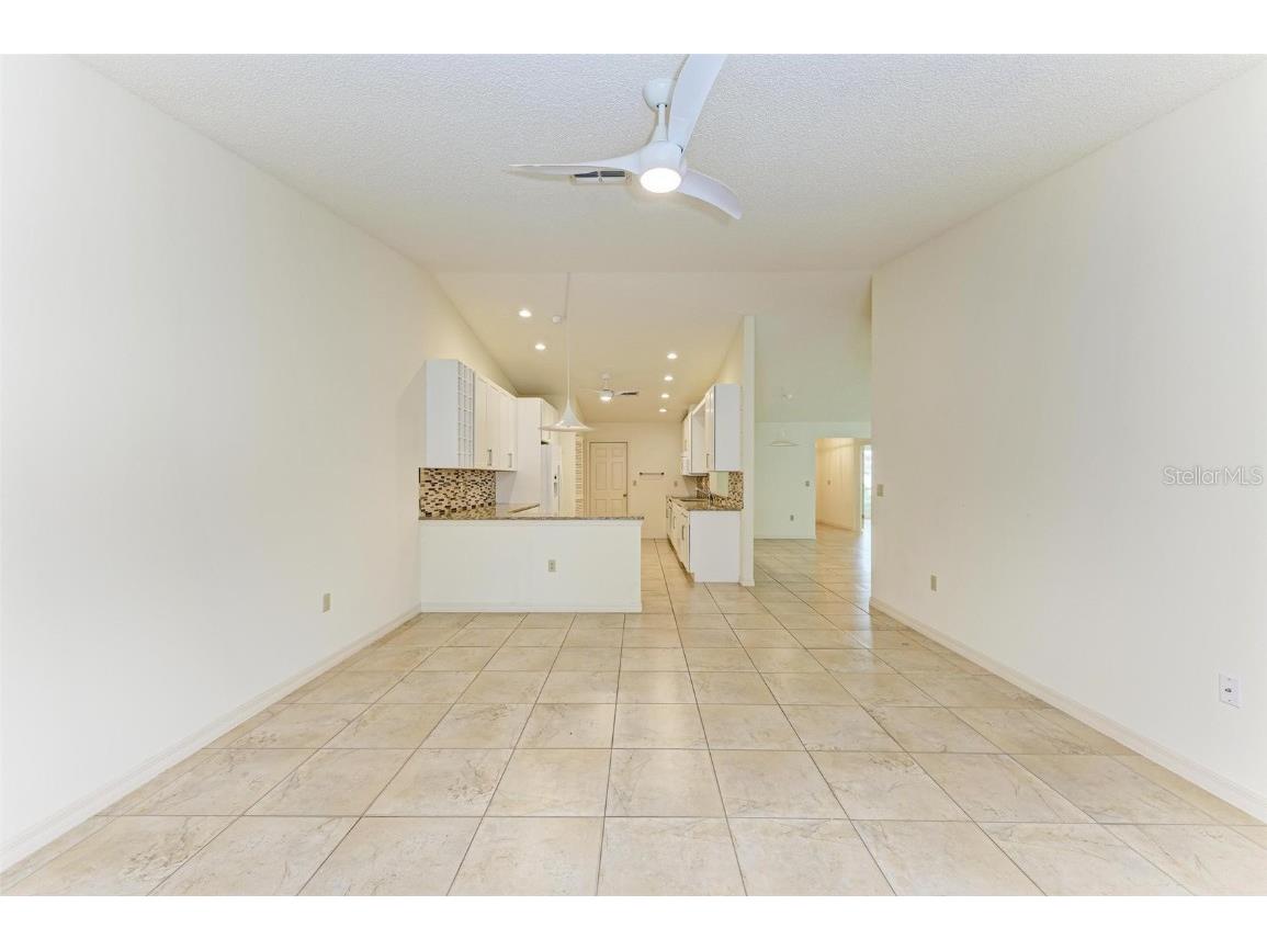 5372 Pamela Wood Way #7 Sarasota FL 34233 A4603819 image28