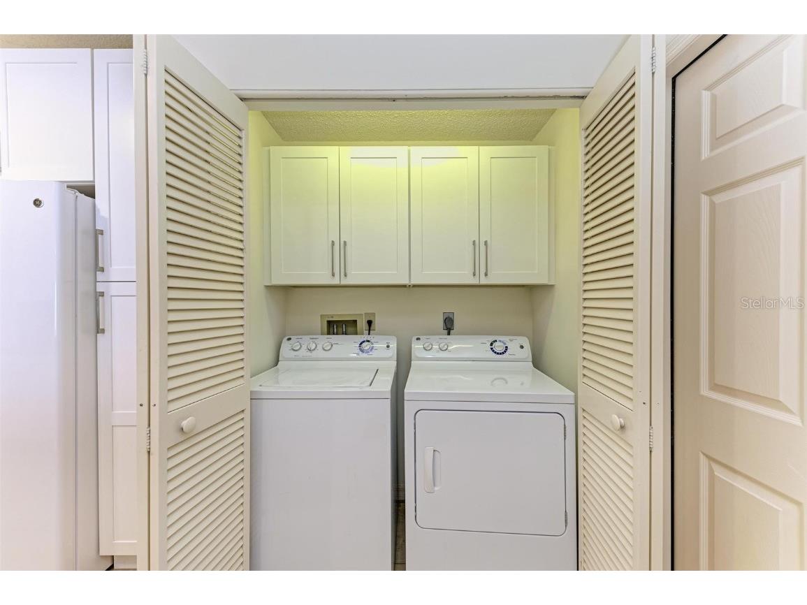 5372 Pamela Wood Way #7 Sarasota FL 34233 A4603819 image35