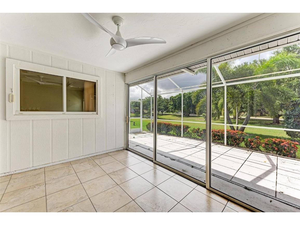 5372 Pamela Wood Way #7 Sarasota FL 34233 A4603819 image37