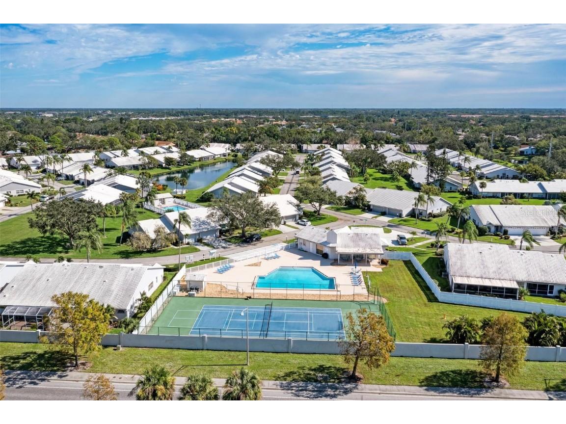 5372 Pamela Wood Way #7 Sarasota FL 34233 A4603819 image39