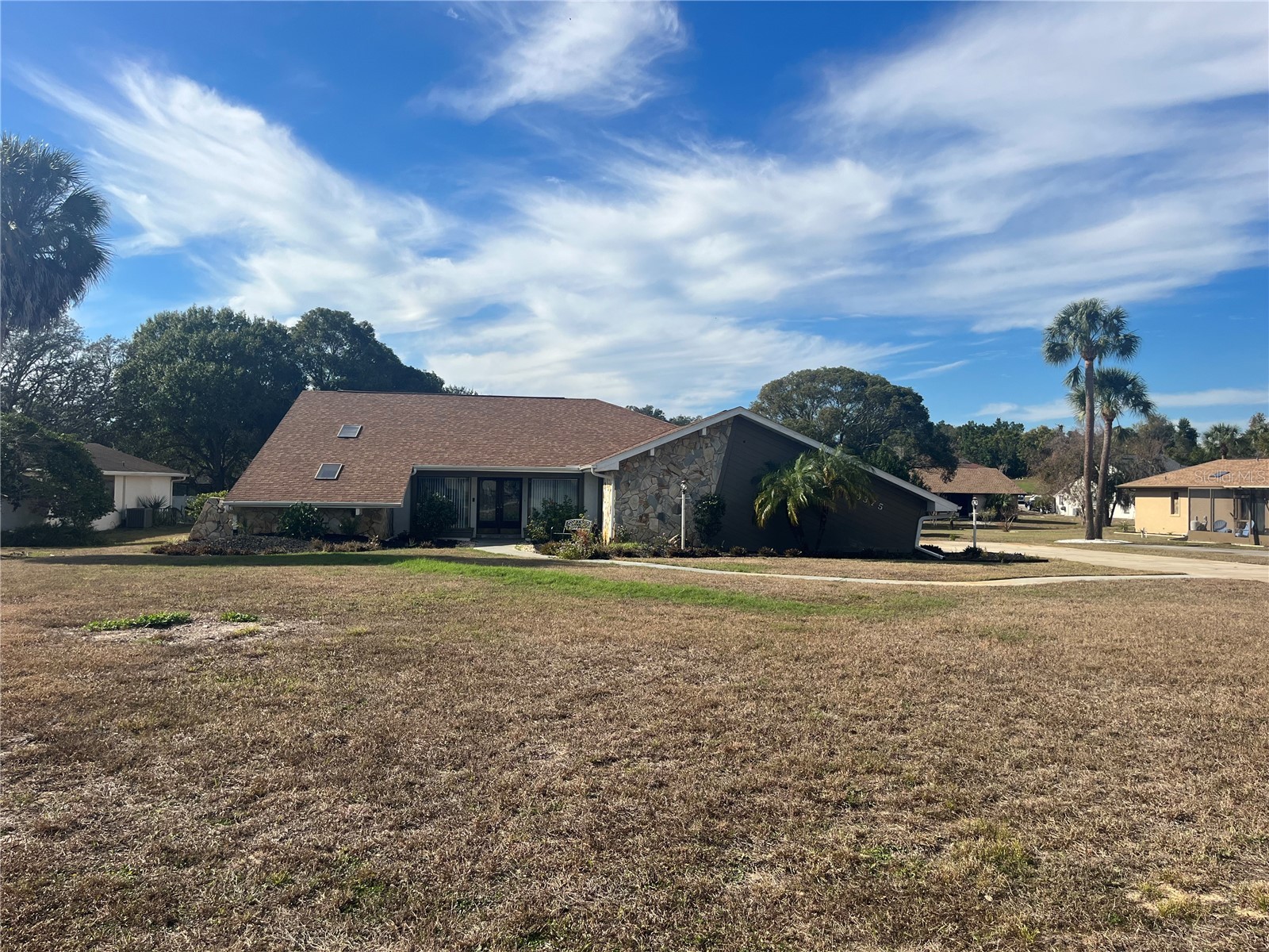 5375 Patricia Place Weeki Wachee FL 34607 W7881205 image1