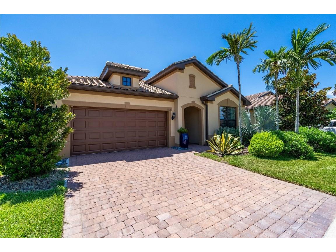 5376 Sundew Drive Sarasota FL 34238 A4620307 image1