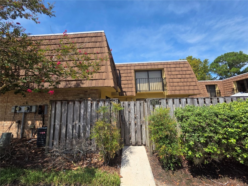 5377 Bamboo Court #404 Orlando FL 32811 S5133700 image1