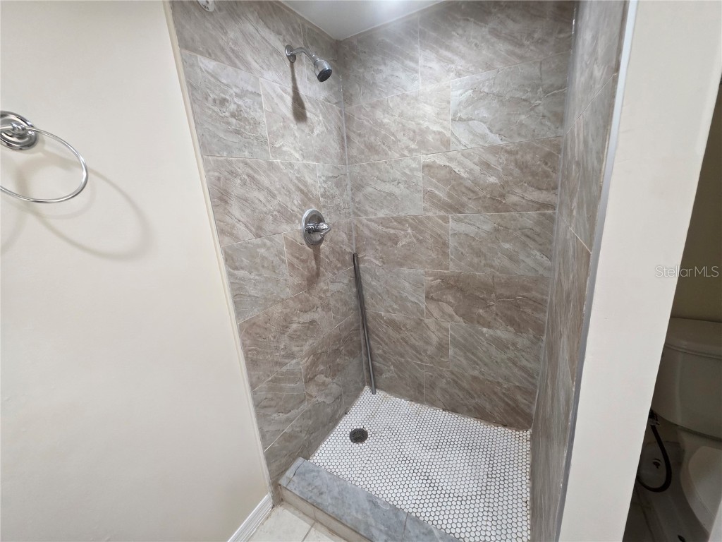 5377 Bamboo Court #404 Orlando FL 32811 S5133700 image14