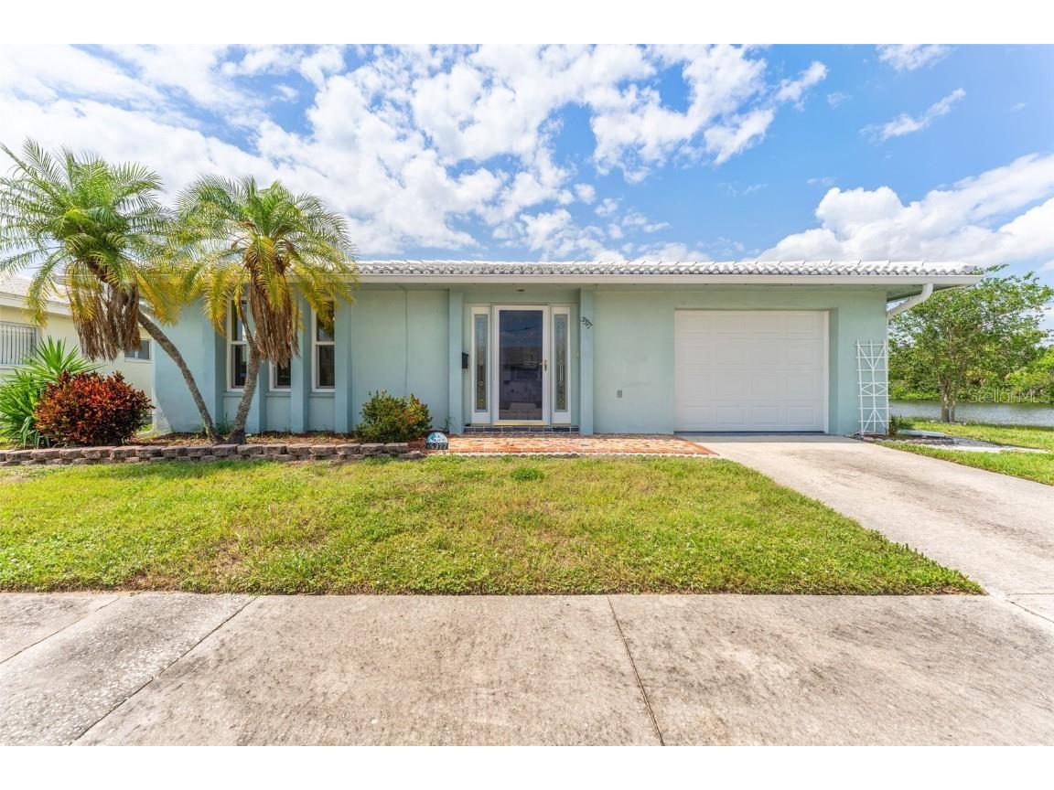 5377 Springwood Boulevard Pinellas Park FL 33782 TB8392531 image1