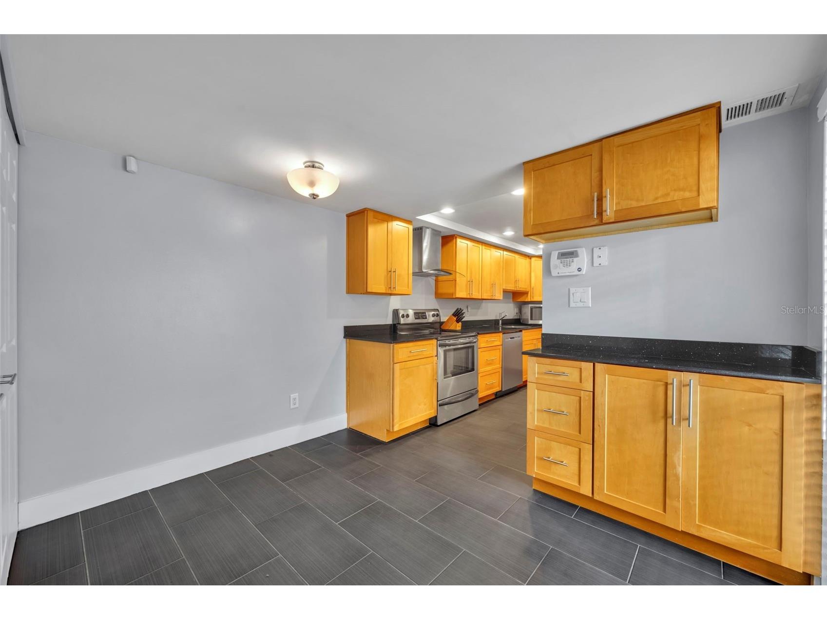 5377 Vineland Road #1-D Orlando FL 32811 O6359292 image13