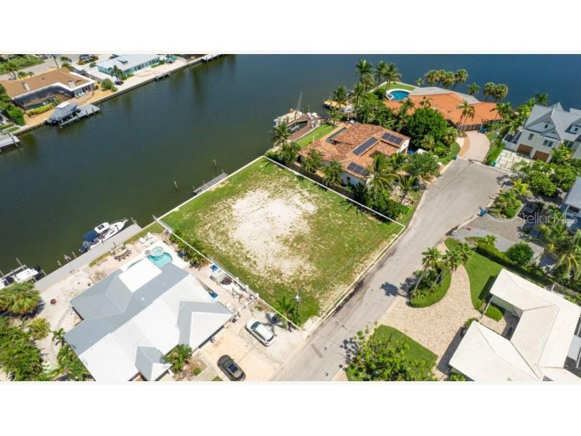 538 67th Street Holmes Beach FL 34217 - GRAND CANAL A4663596 image12