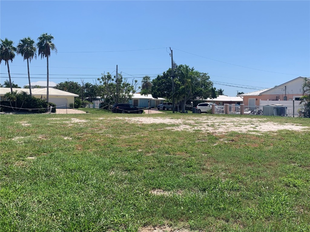 538 67th Street Holmes Beach FL 34217 - GRAND CANAL A4663596 image3