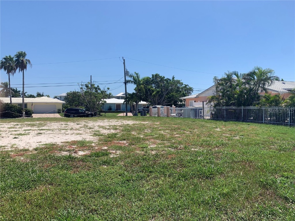 538 67th Street Holmes Beach FL 34217 - GRAND CANAL A4663596 image6