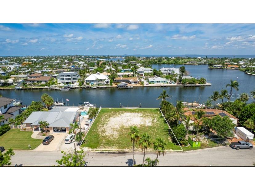 538 67th Street Holmes Beach FL 34217 - GRAND CANAL A4663596 image9