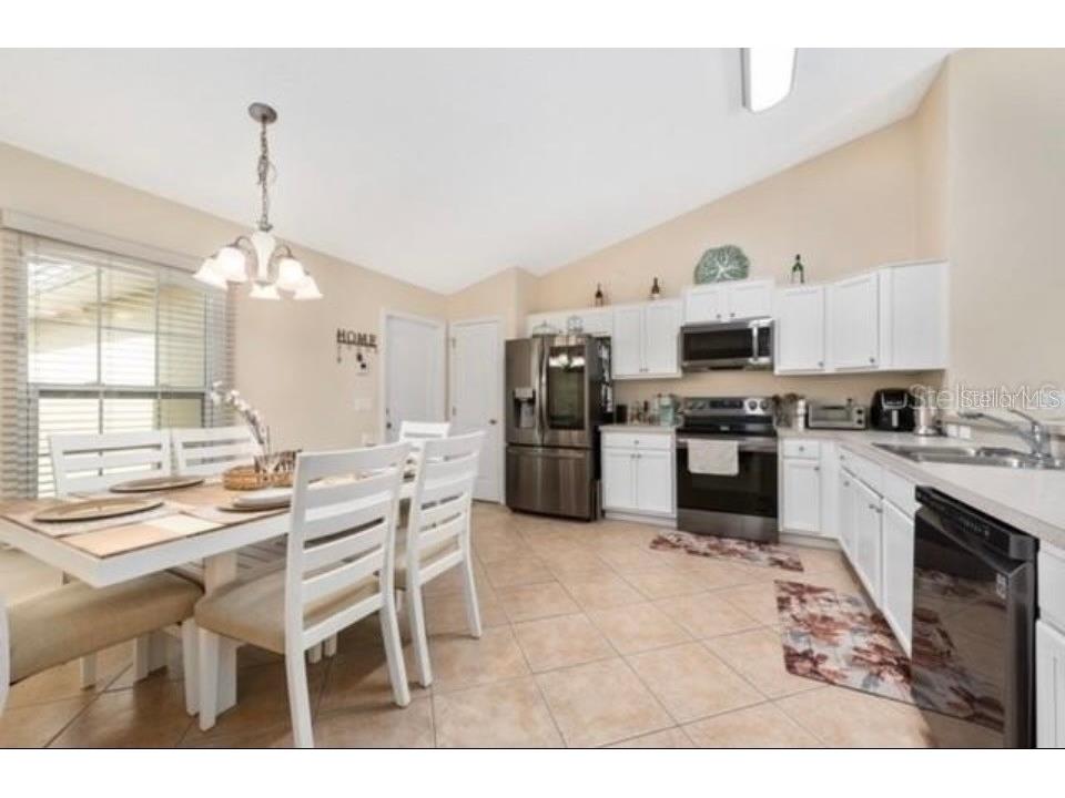 538 Lakeview Court Kissimmee FL 34759 O6388613 image4