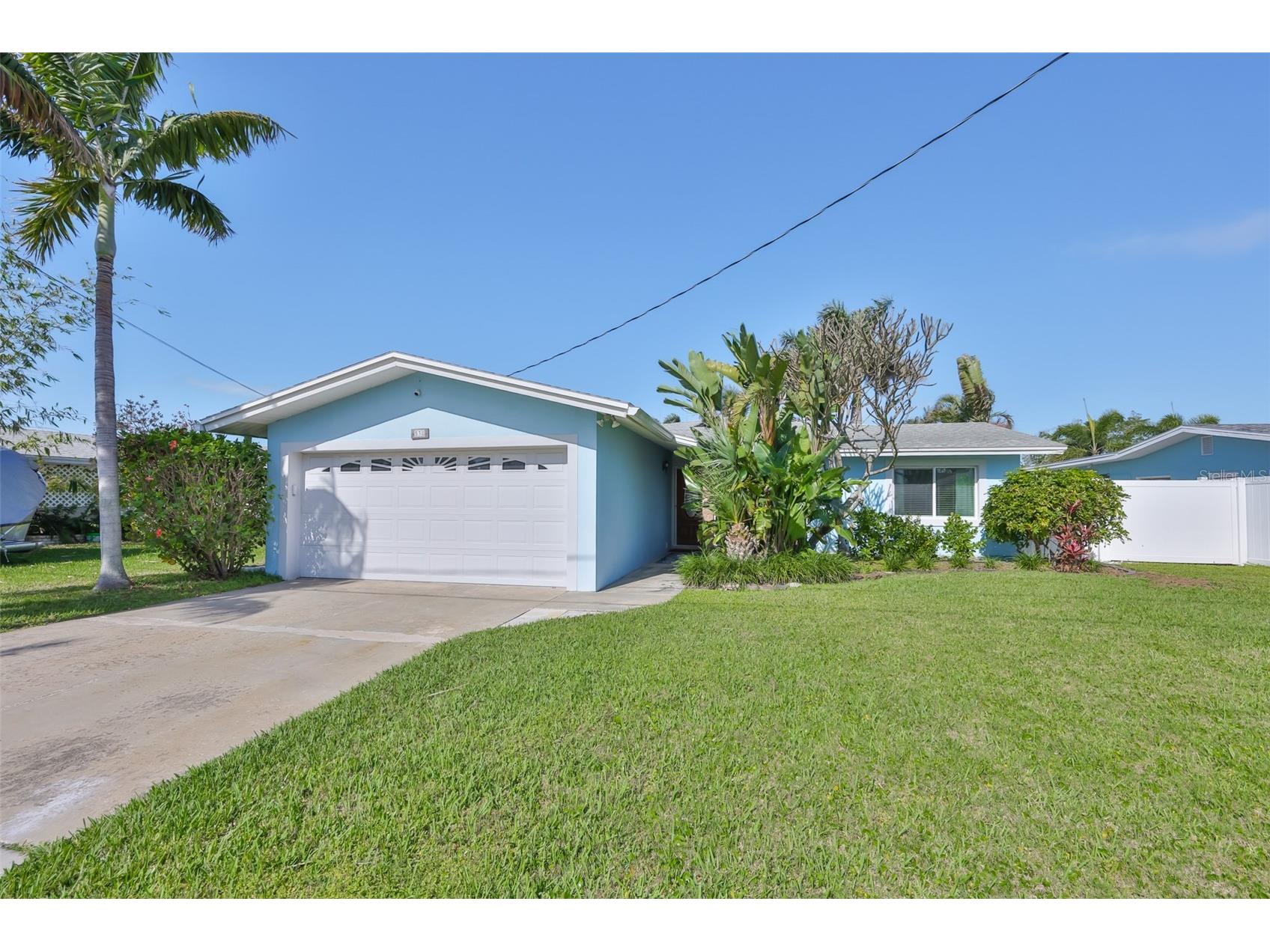 538 Lillian Drive Madeira Beach FL 33708 TB8486579 image1