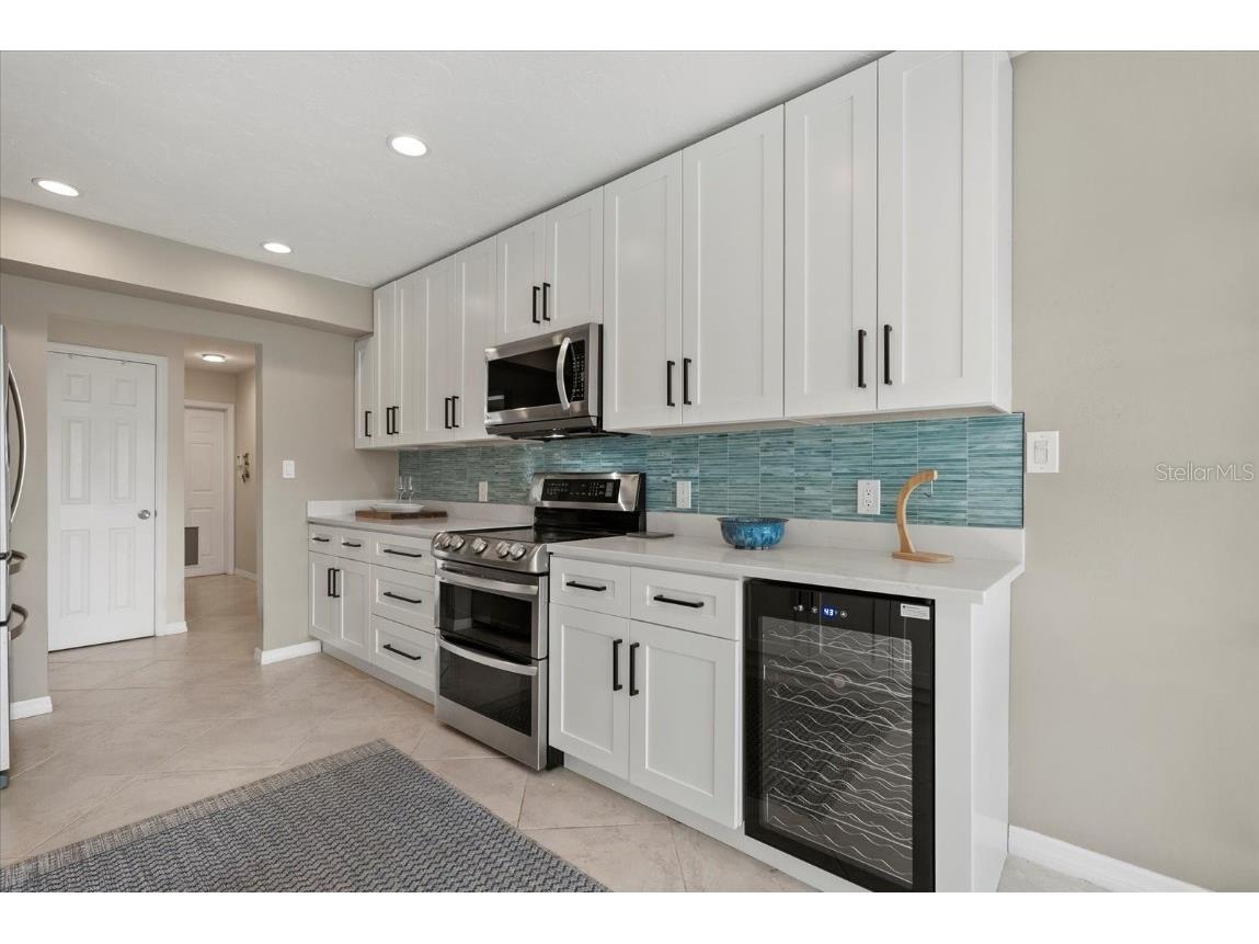 538 Magellan Drive Sarasota FL 34243 A4656417 image31