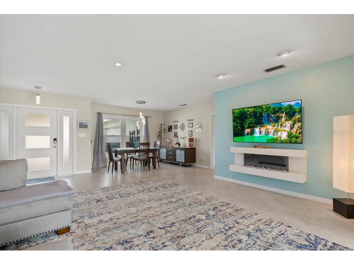 538 Magellan Drive Sarasota FL 34243 A4656417 image33