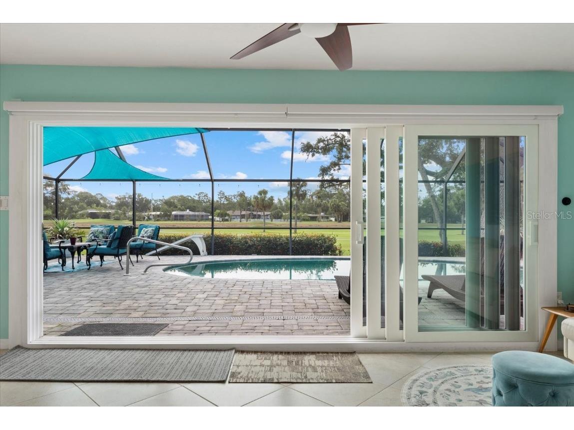 538 Magellan Drive Sarasota FL 34243 A4656417 image8