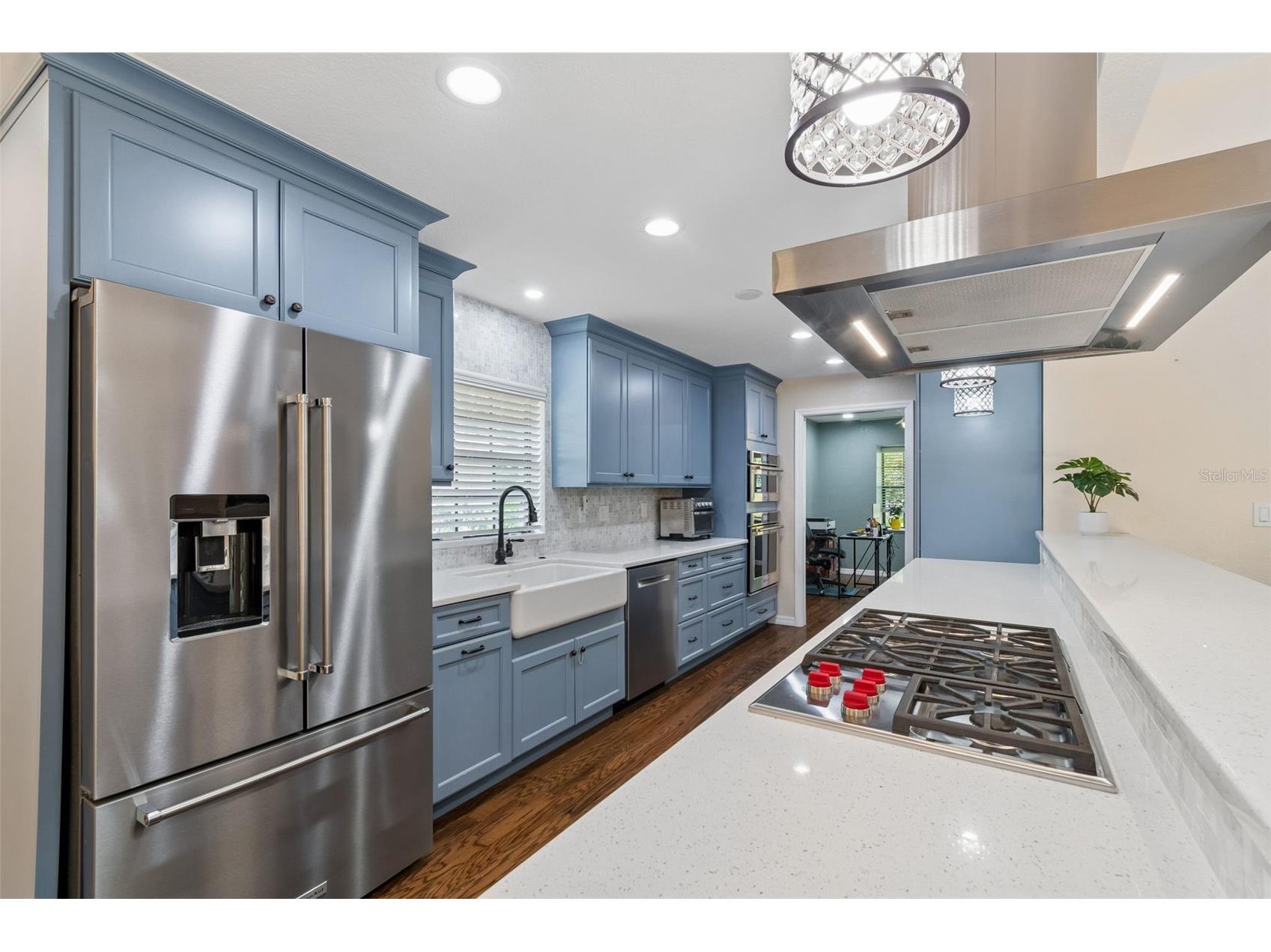 538 Oleander Way S Saint Petersburg FL 33707 TB8516725 image20