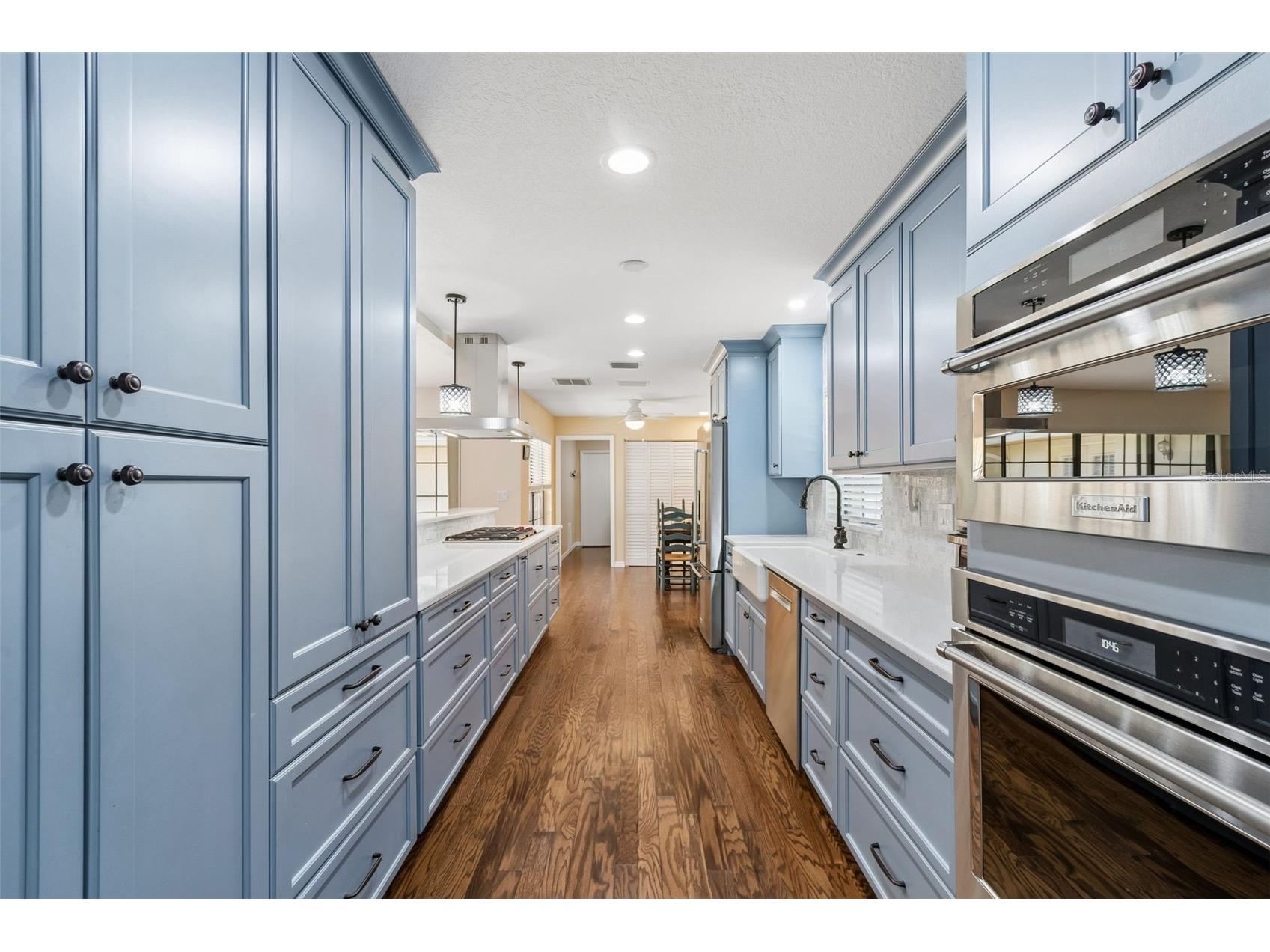 538 Oleander Way S Saint Petersburg FL 33707 TB8516725 image21