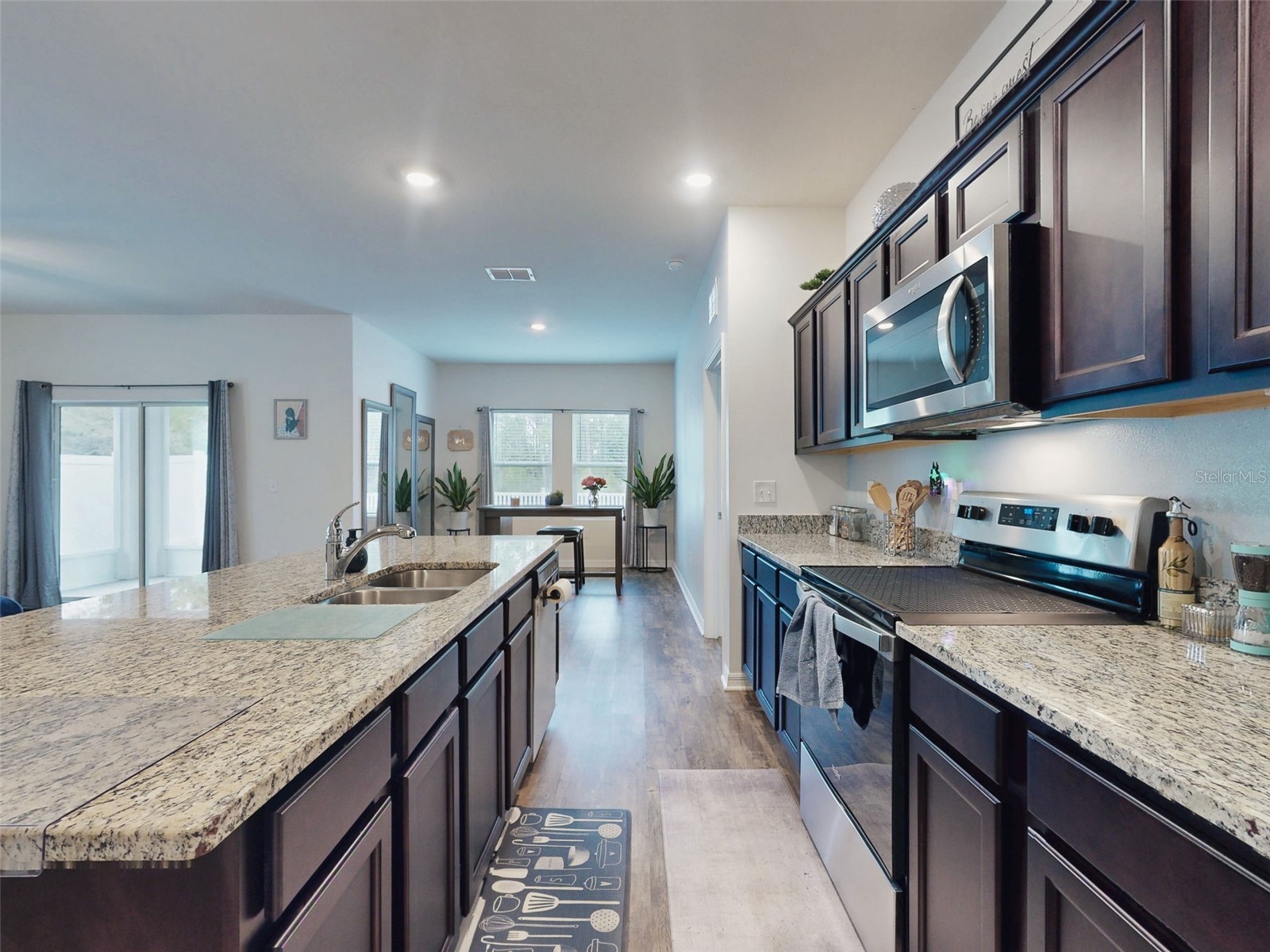 538 Stowers Drive New Smyrna Beach FL 32168 V4948066 image2