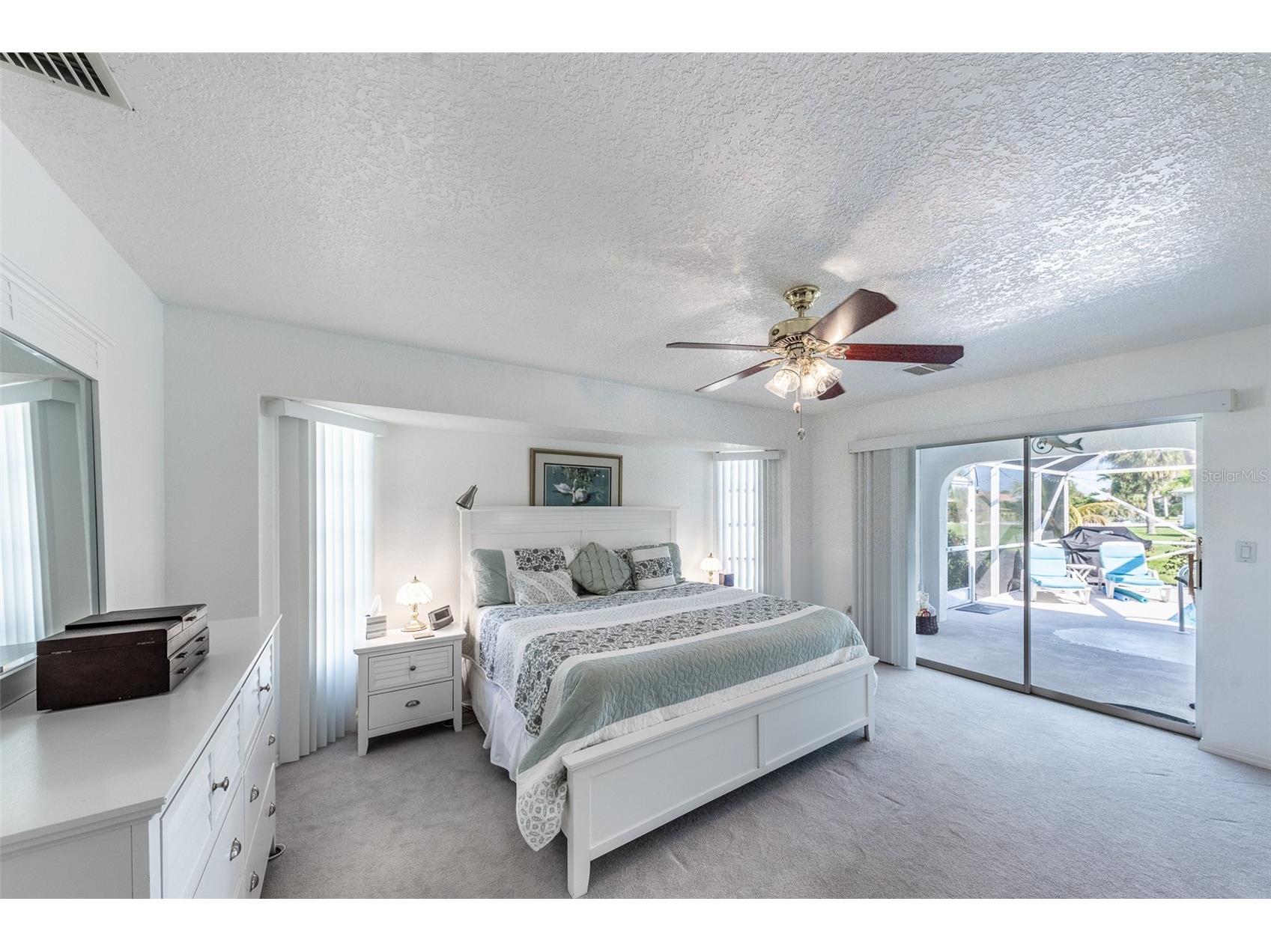 538 W Cashew Punta Gorda FL 33955 C7527623 image12