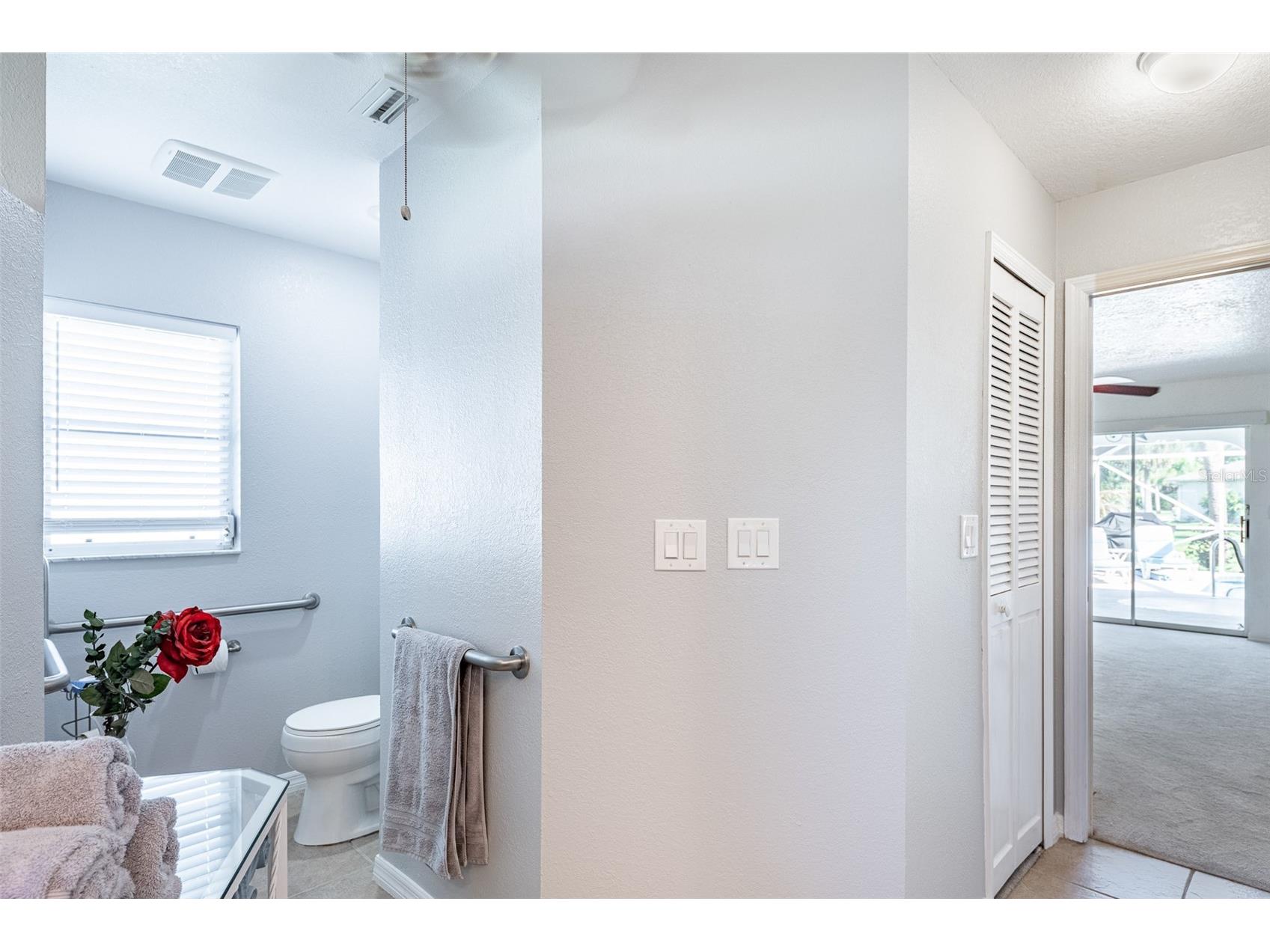 538 W Cashew Punta Gorda FL 33955 C7527623 image19