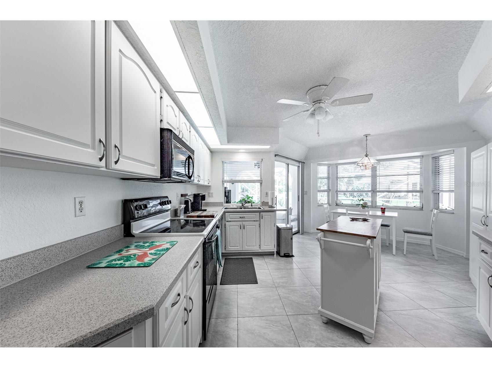 538 W Cashew Punta Gorda FL 33955 C7527623 image21