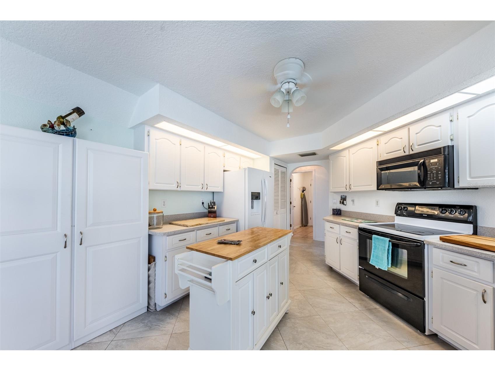 538 W Cashew Punta Gorda FL 33955 C7527623 image24