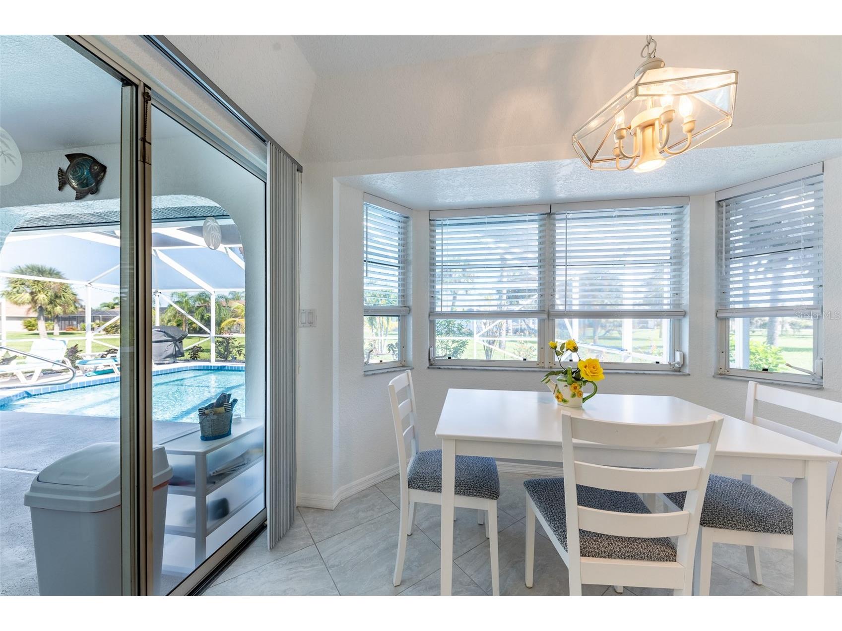 538 W Cashew Punta Gorda FL 33955 C7527623 image25