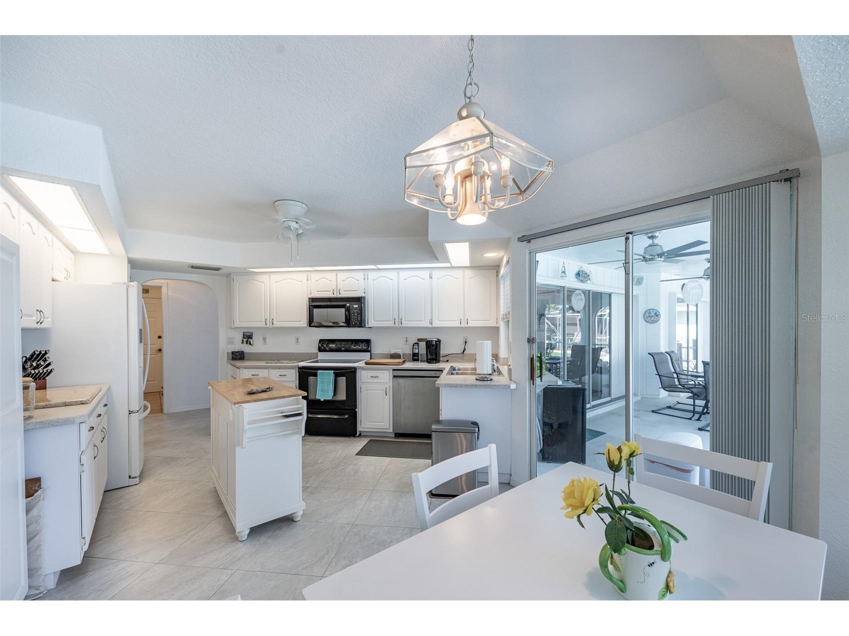 538 W Cashew Punta Gorda FL 33955 C7527623 image27