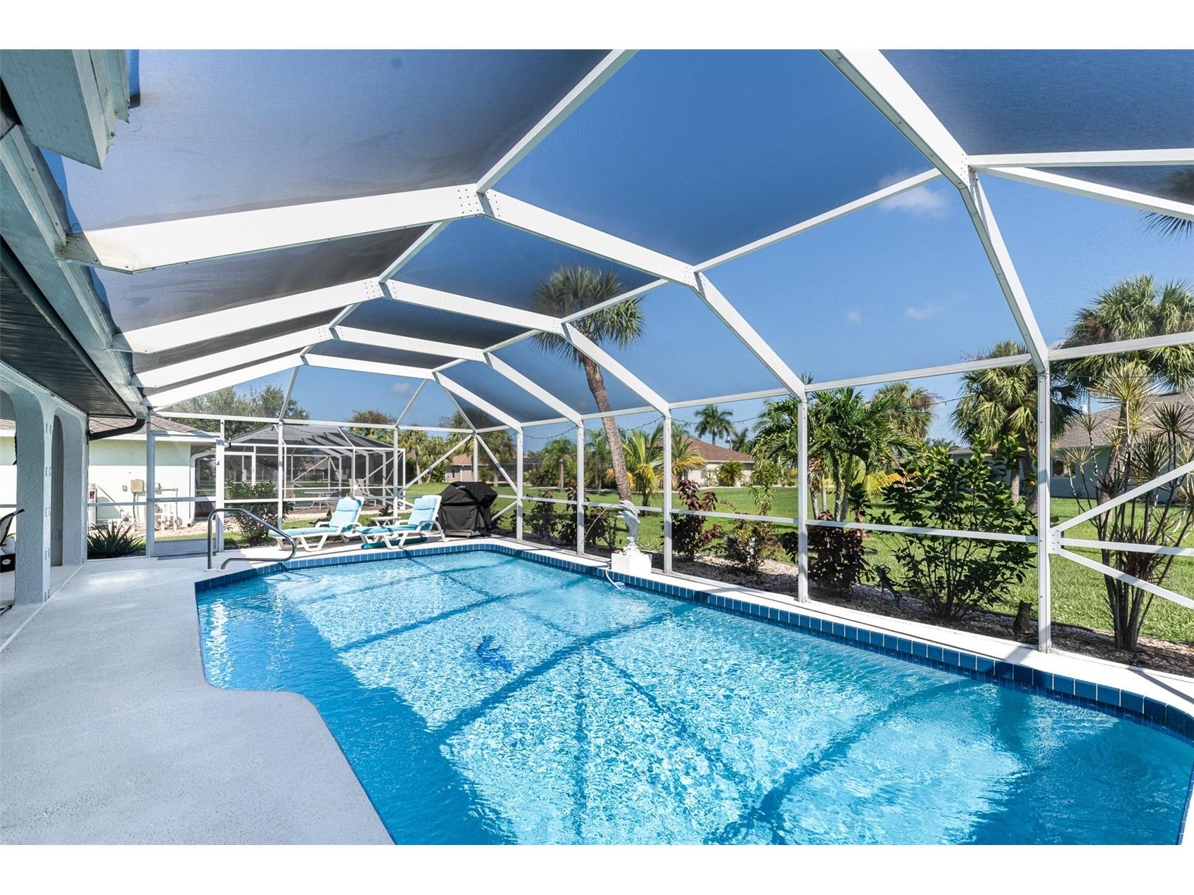 538 W Cashew Punta Gorda FL 33955 C7527623 image41