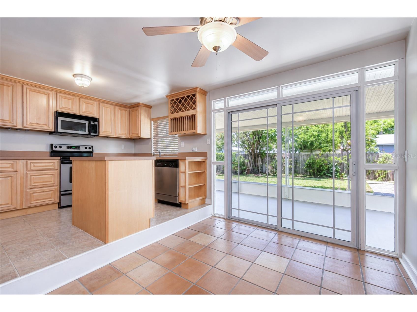 5381 43rd Avenue N Saint Petersburg FL 33709 TB8531855 image12