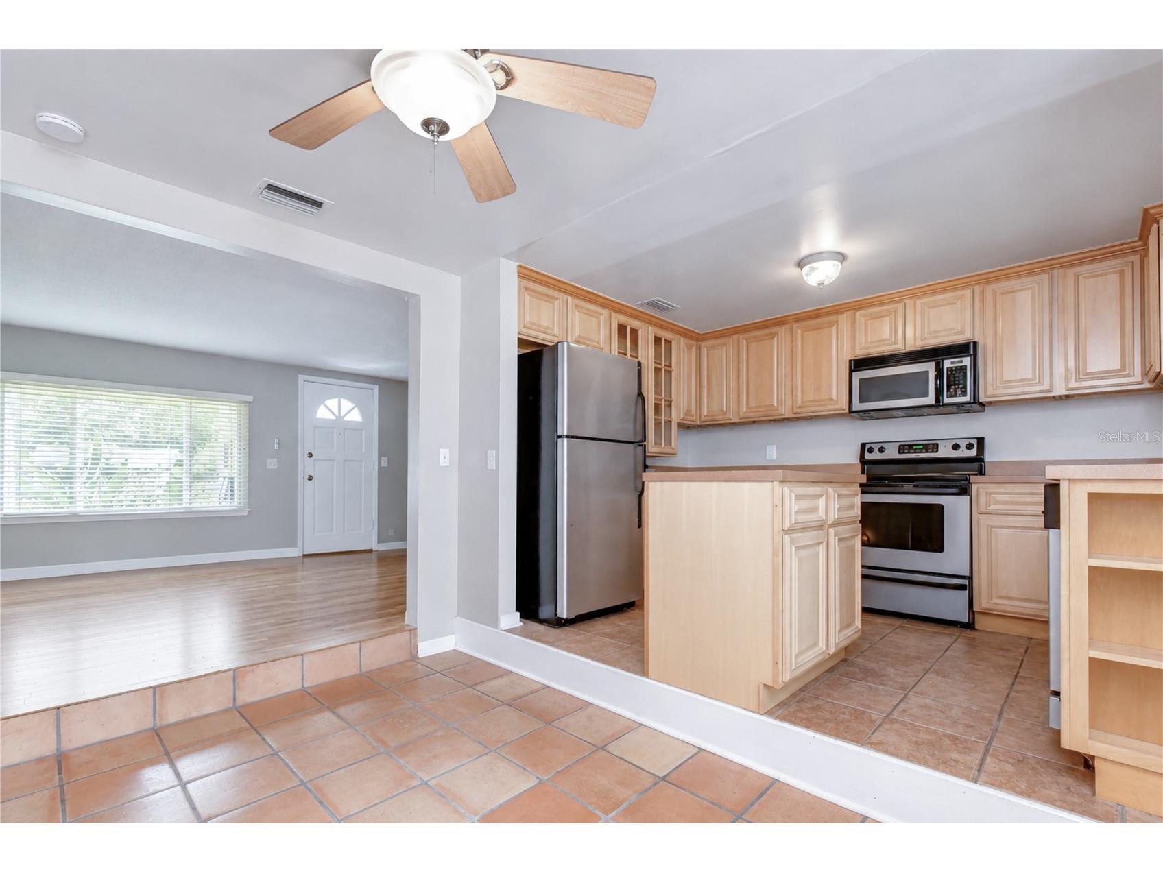5381 43rd Avenue N Saint Petersburg FL 33709 TB8531855 image13