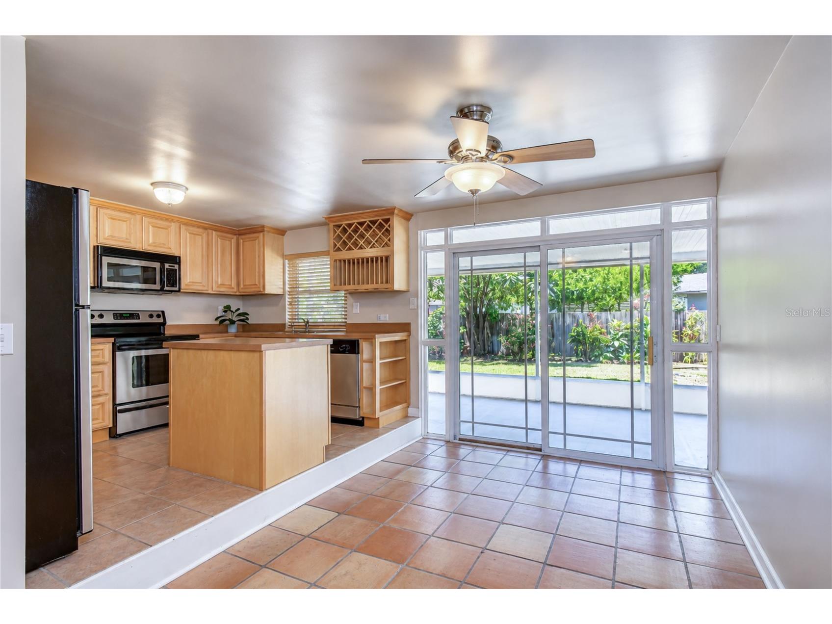 5381 43rd Avenue N Saint Petersburg FL 33709 TB8531855 image14
