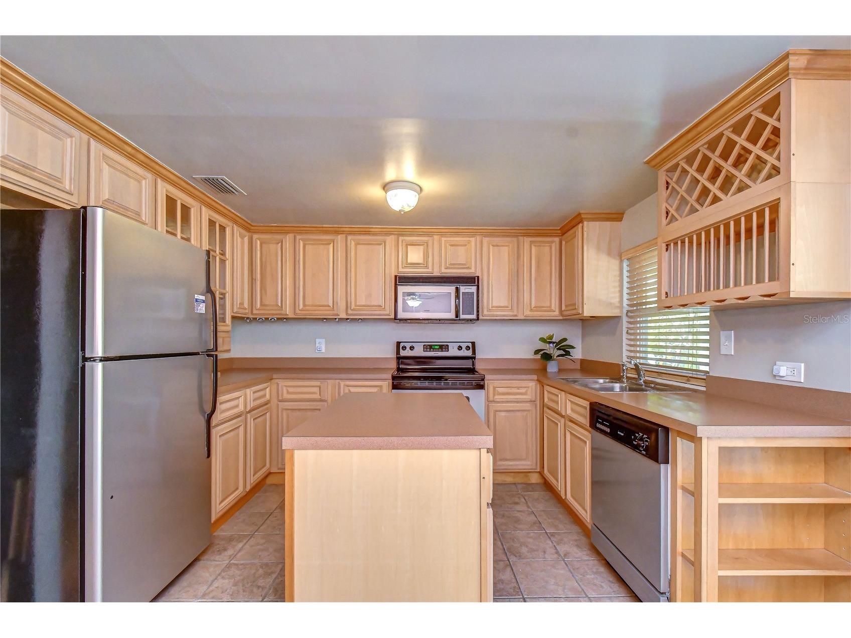 5381 43rd Avenue N Saint Petersburg FL 33709 TB8531855 image16