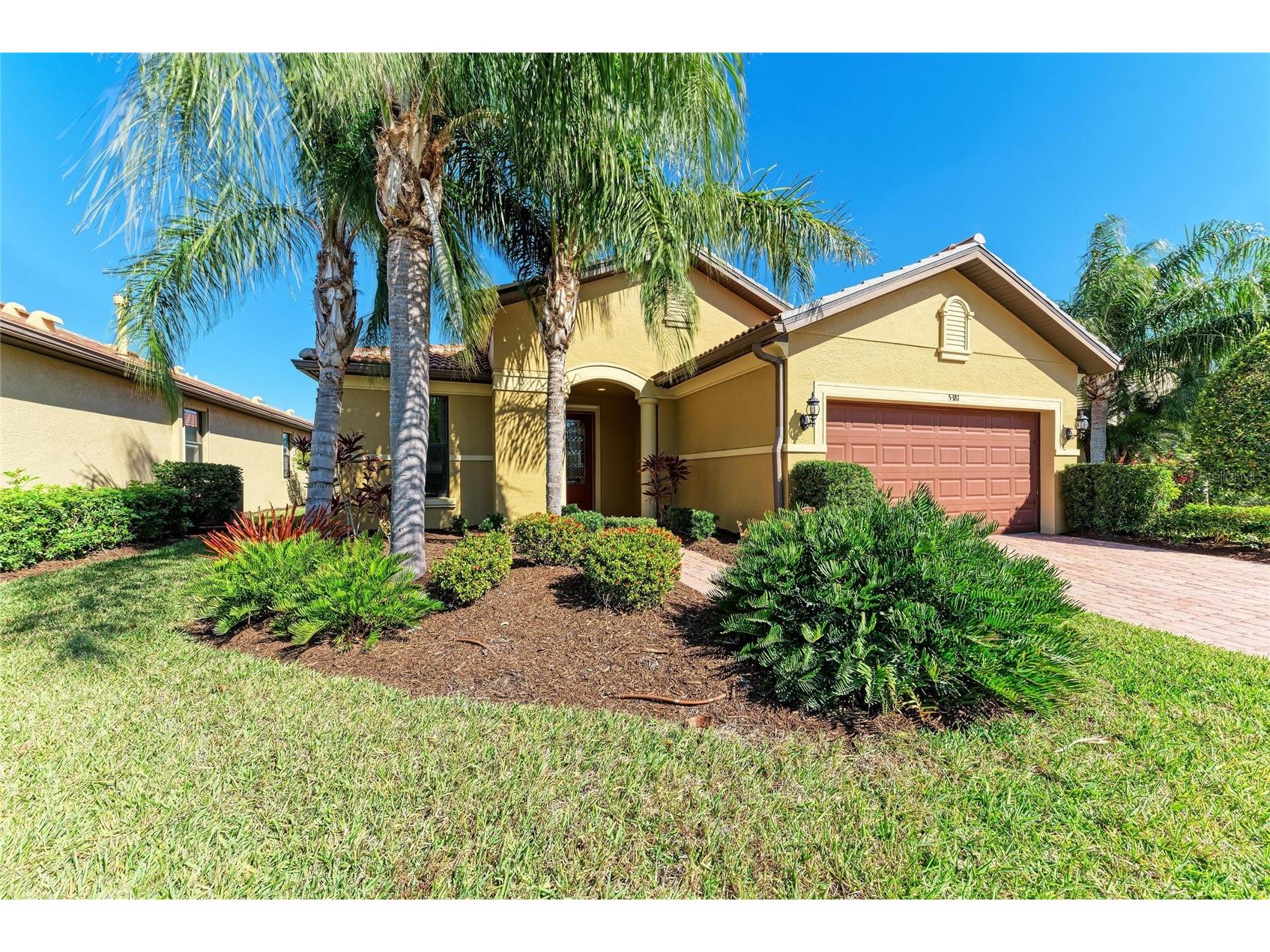 5381 Sundew Drive Sarasota FL 34238 A4679952 image2