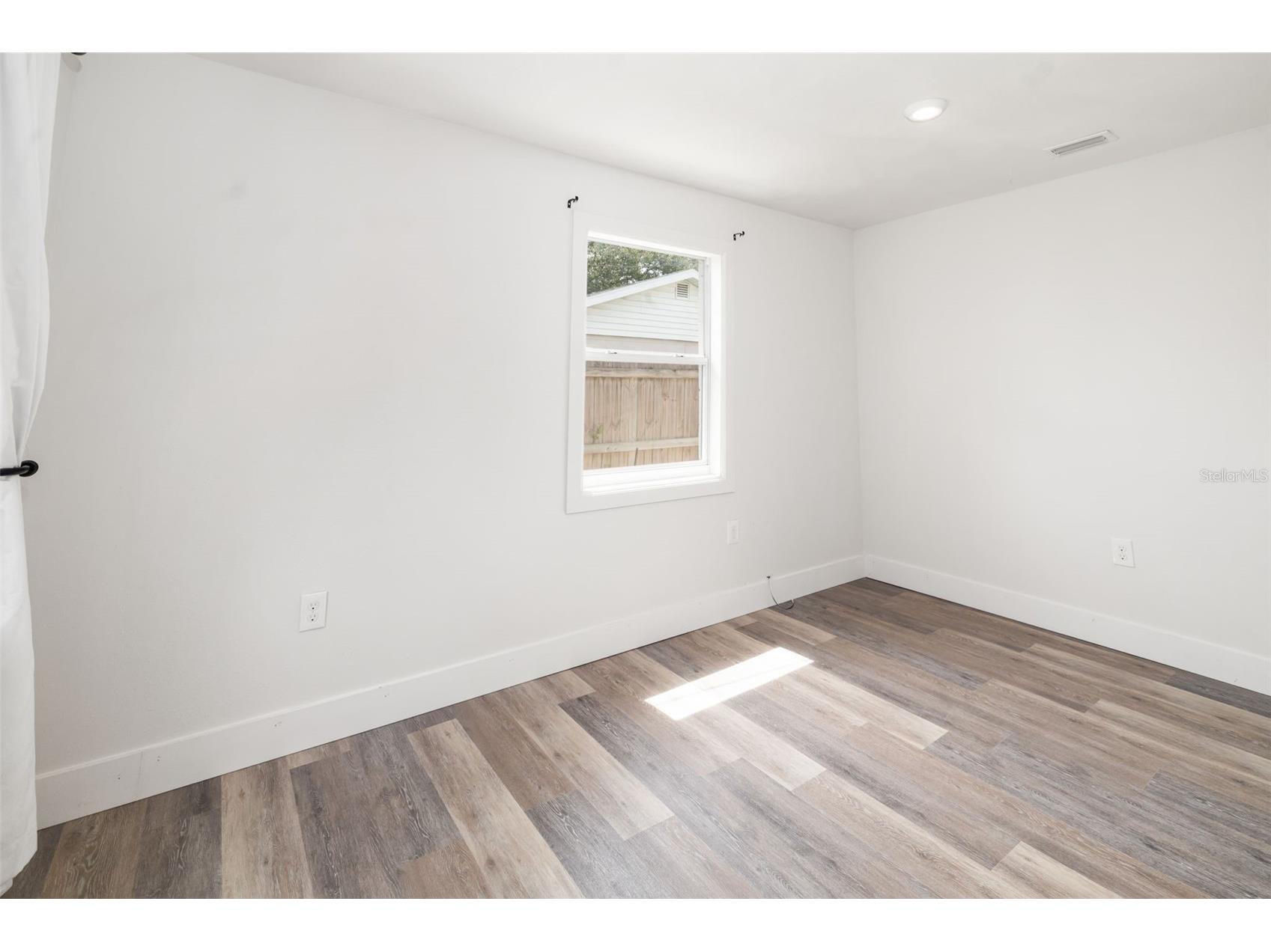 5384 56th Avenue N Saint Petersburg FL 33709 A4694340 image28