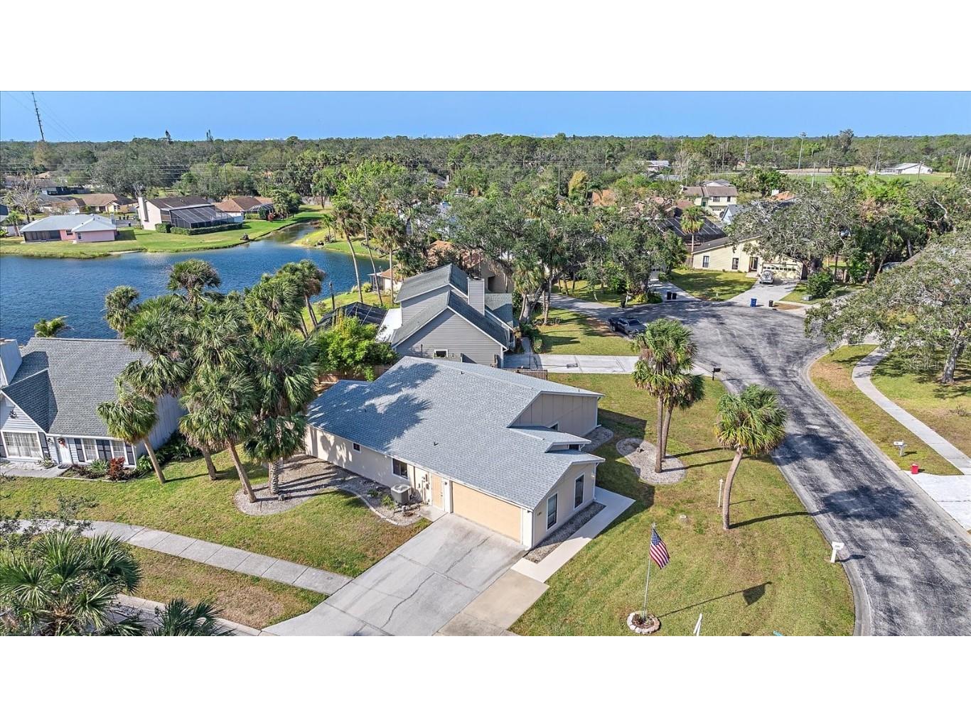 5384 Sarapointe Court Sarasota FL 34232 A4634332 image1