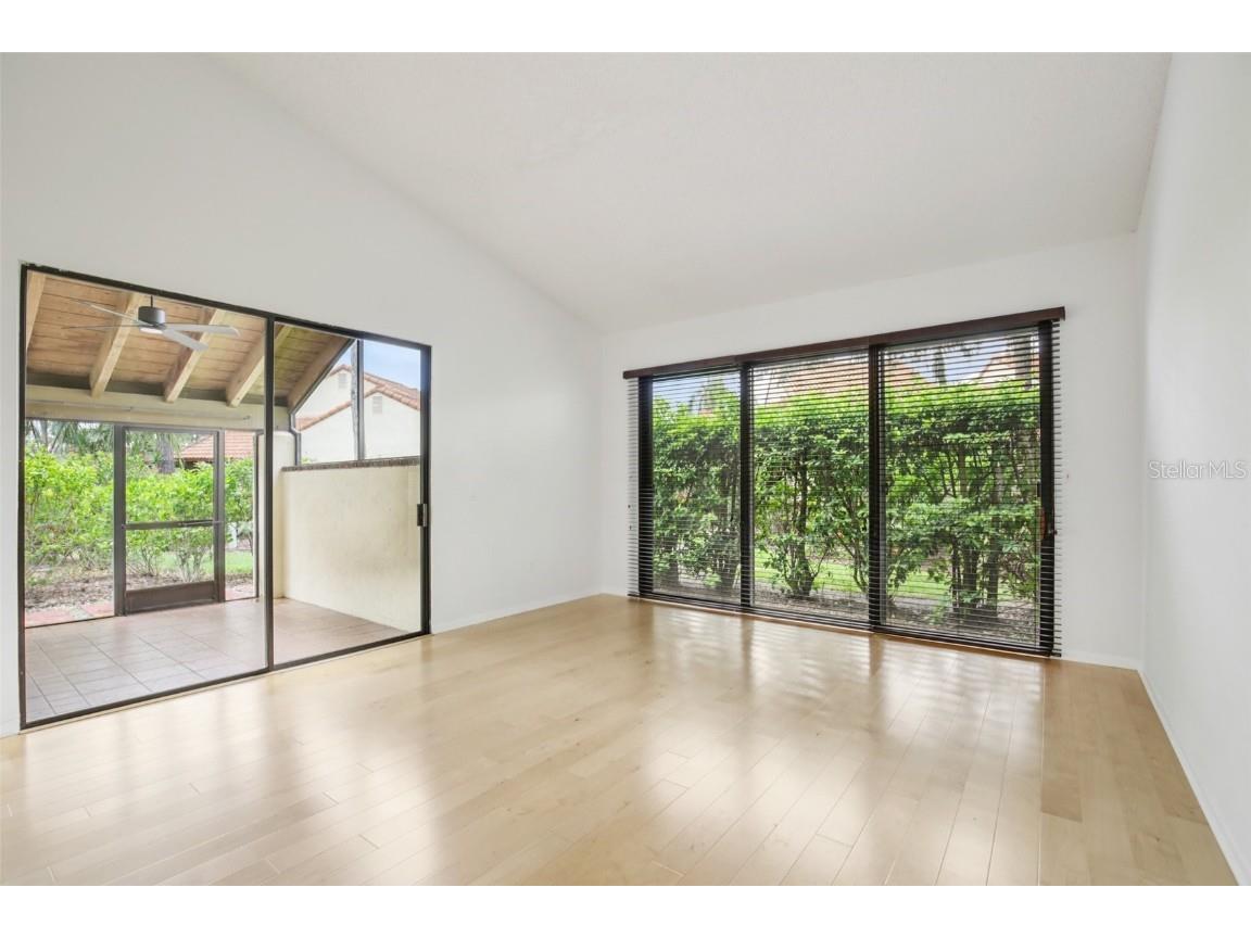 5387 Huntingwood Court #4 Sarasota FL 34235 A4658975 image3