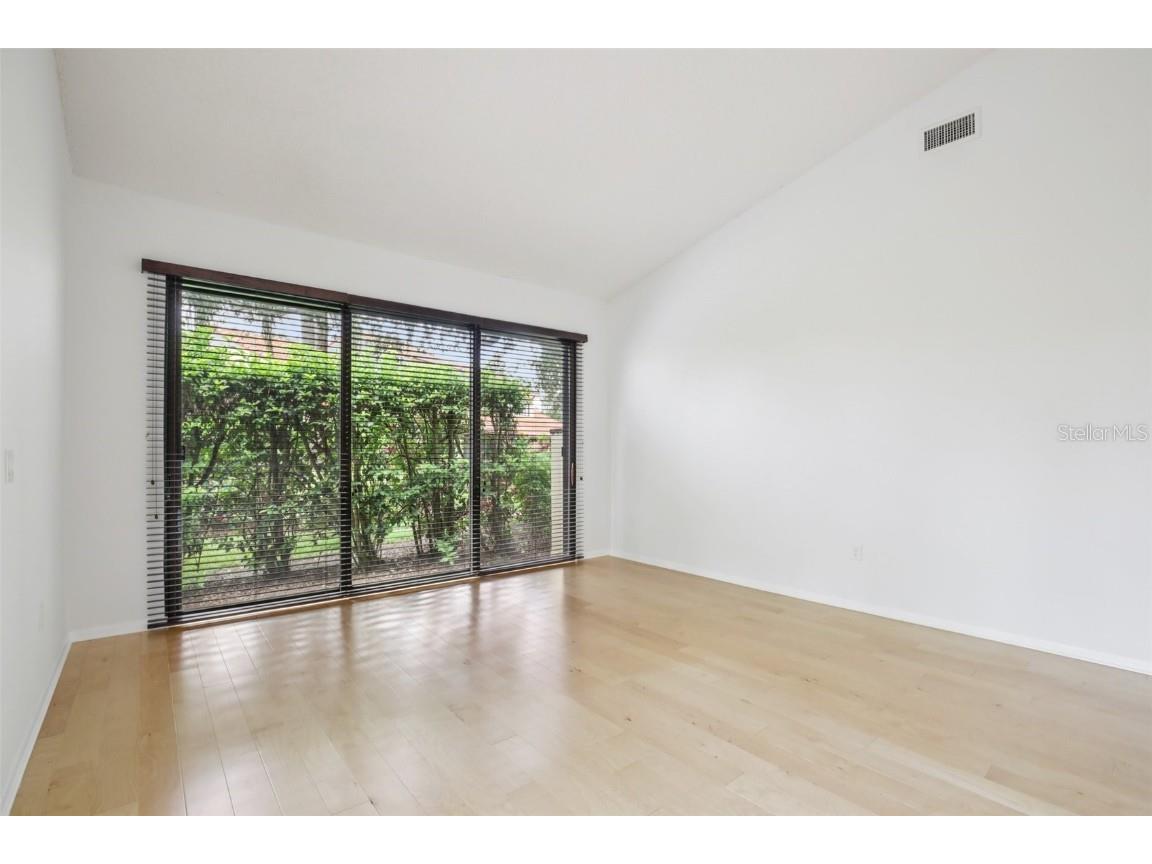 5387 Huntingwood Court #4 Sarasota FL 34235 A4658975 image4