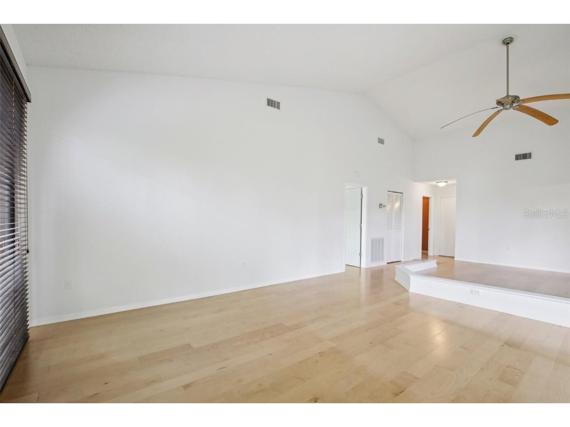 5387 Huntingwood Court #4 Sarasota FL 34235 A4658975 image5