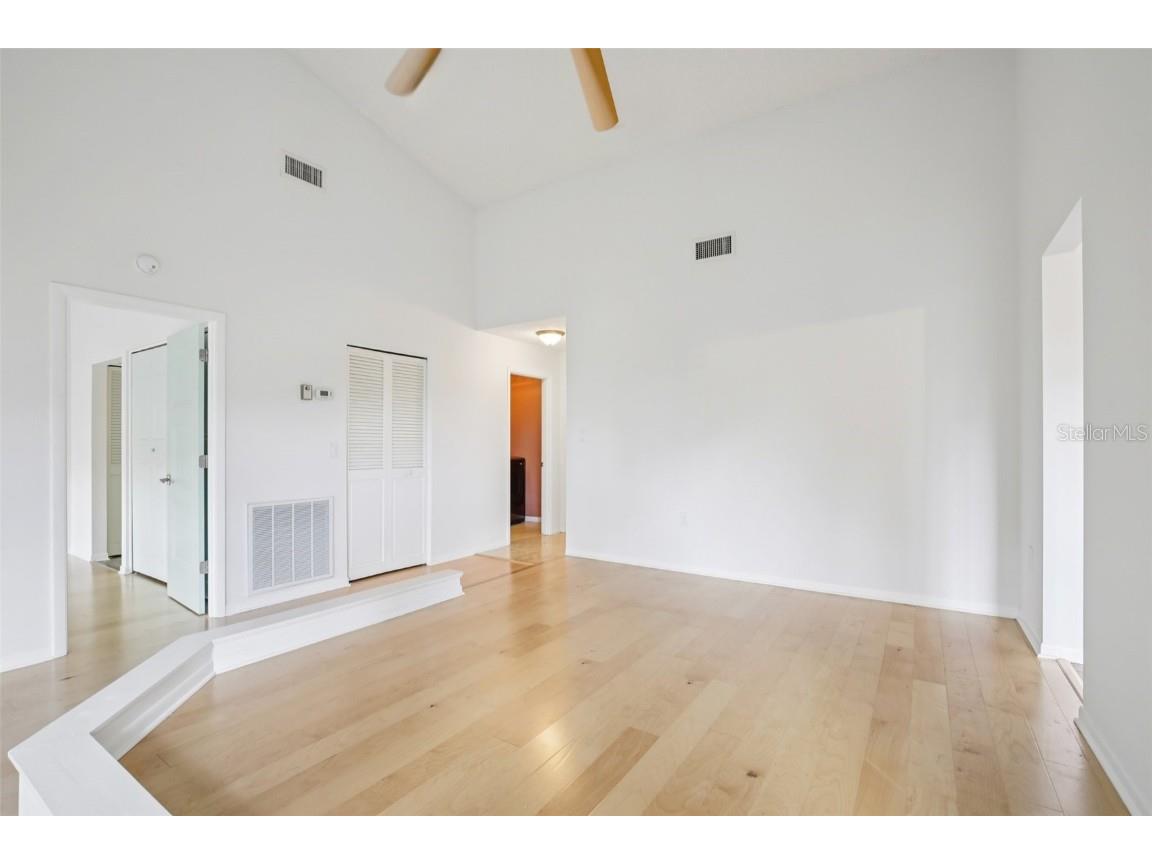 5387 Huntingwood Court #4 Sarasota FL 34235 A4658975 image8