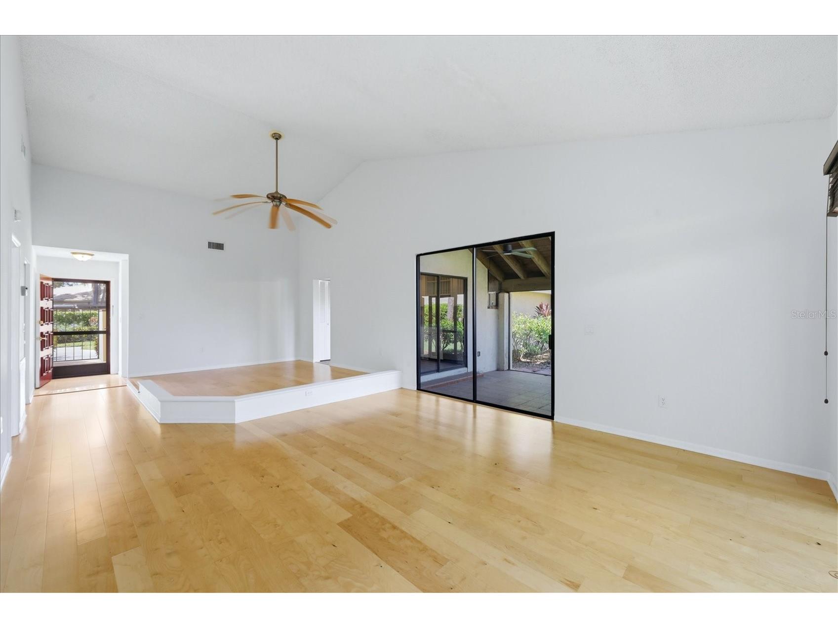 5387 Huntingwood Court #4 Sarasota FL 34235 A4698691 image11