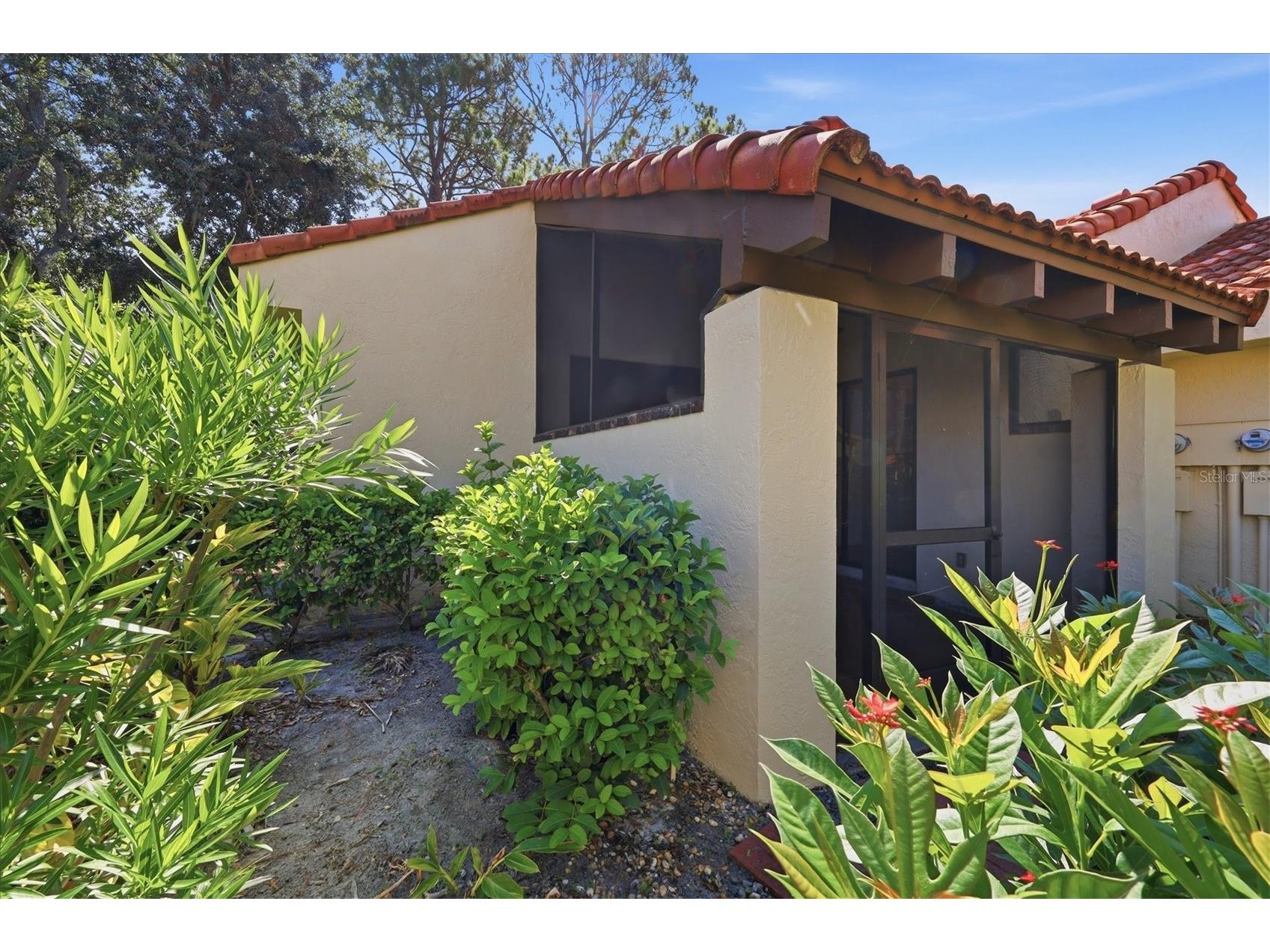 5387 Huntingwood Court #4 Sarasota FL 34235 A4698691 image3